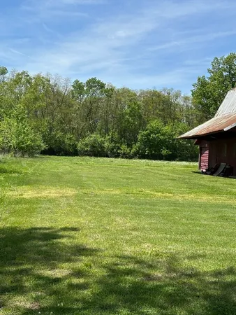 $275,000 | 23407 Highway 51, Elkville, IL 62932