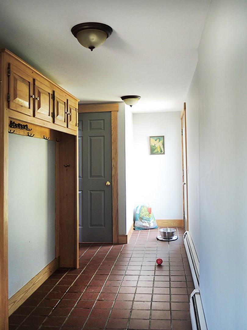 593 Bremen Road Waldoboro, ME 04572 - Photo 24 of 31 HALLWAY