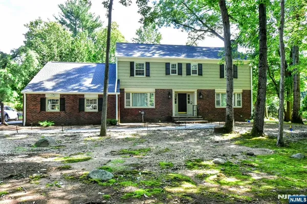 $7,600 | 388 Carriage Lane, Wyckoff, NJ 07481