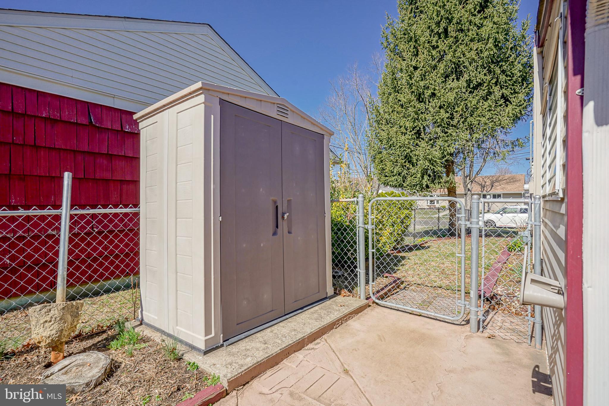 8 Rose Avenue Maple Shade, NJ 08052 - Photo 25 of 26 a view of a house with a backyard