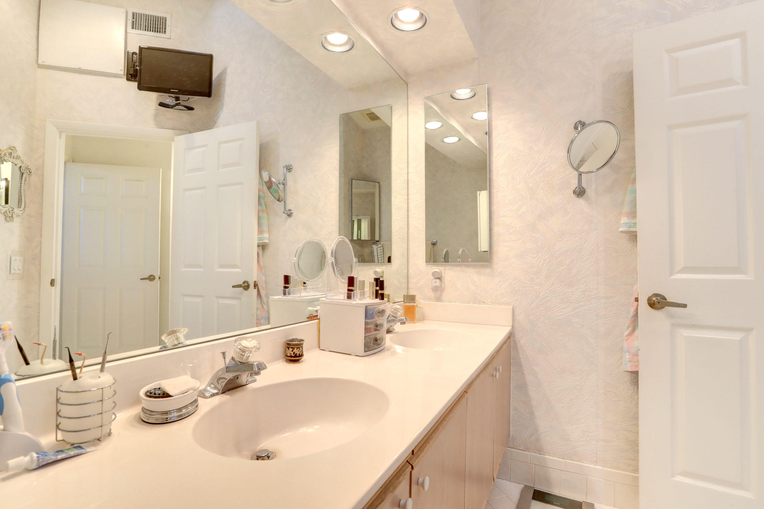 17223 Boca Club Boulevard, Unit 4 Boca Raton, FL 33487 - Photo 14 of 27 AG6I0974_5_6_7_8