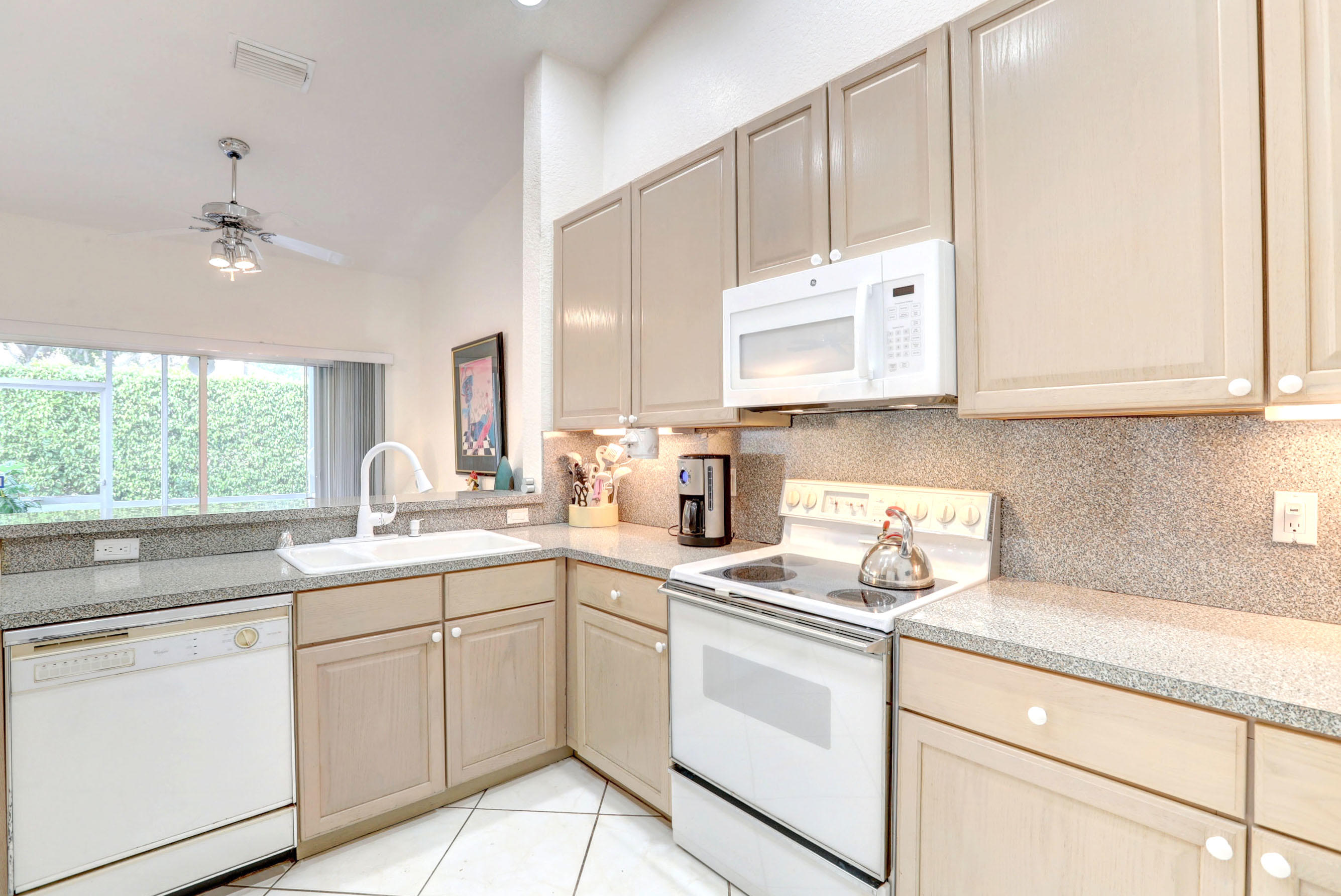 17223 Boca Club Boulevard, Unit 4 Boca Raton, FL 33487 - Photo 21 of 27 AG6I1064_5_6_7_8