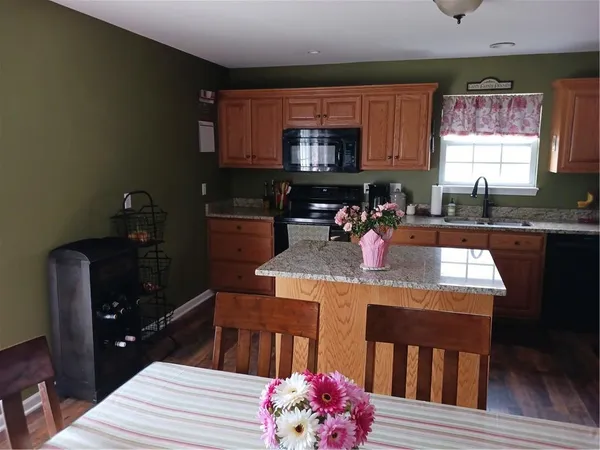 $369,500 | 730 Burlington Road, Warrensburg, MO 64093