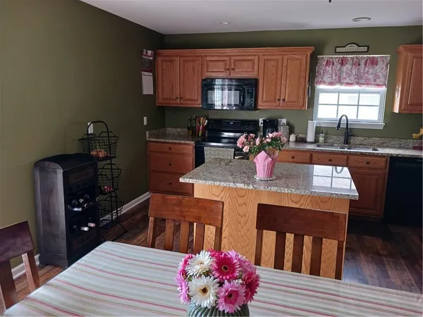 $369,500 | 730 Burlington Road, Warrensburg, MO 64093