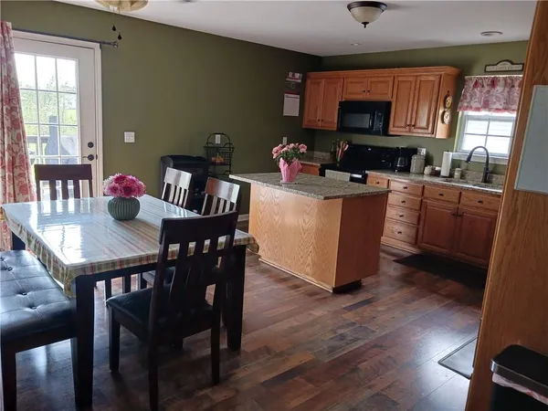 $369,500 | 730 Burlington Road, Warrensburg, MO 64093