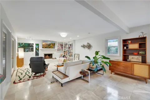 $2,500,000 | 17164 Edgewater Lane, Huntington Beach, CA 92649