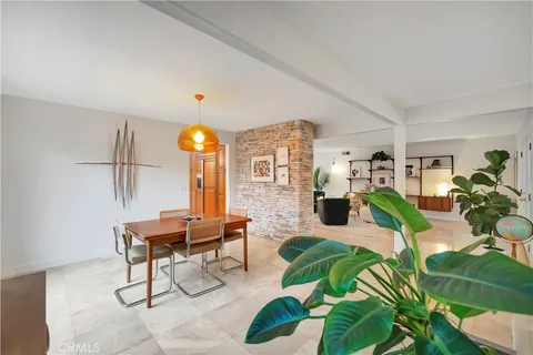 $2,500,000 | 17164 Edgewater Lane, Huntington Beach, CA 92649