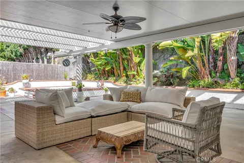 $2,500,000 | 17164 Edgewater Lane, Huntington Beach, CA 92649