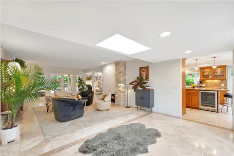 $2,500,000 | 17164 Edgewater Lane, Huntington Beach, CA 92649