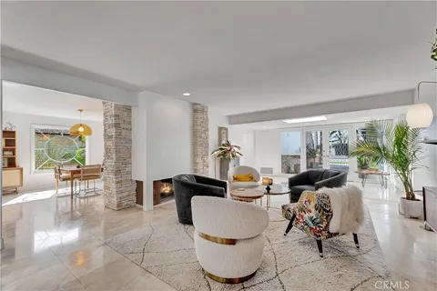 $2,500,000 | 17164 Edgewater Lane, Huntington Beach, CA 92649