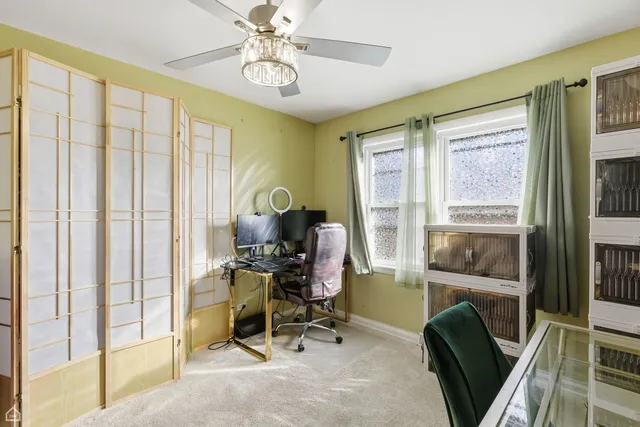 $460,000 | 9806 South Harding Avenue, Evergreen Park, IL 60805