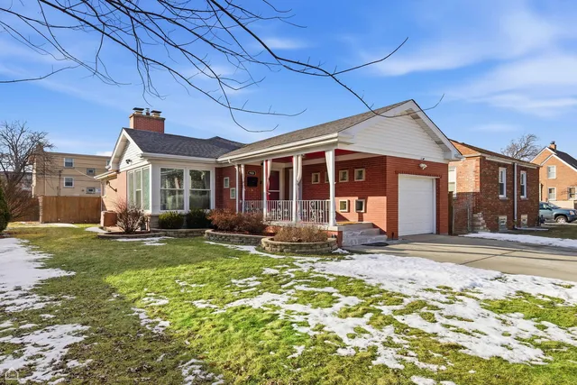 $460,000 | 9806 South Harding Avenue, Evergreen Park, IL 60805