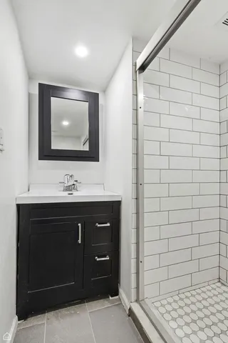 $460,000 | 9806 South Harding Avenue, Evergreen Park, IL 60805