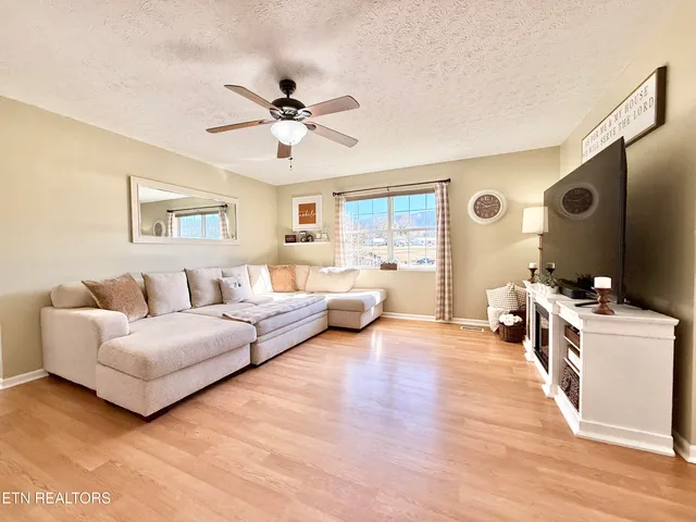 $320,000 | 2843 6 Mile Road, Maryville, TN 37803