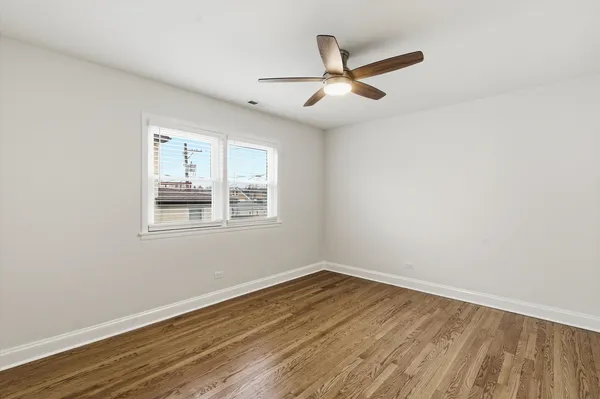 $2,400 | 5915 North Milwaukee Avenue, Unit 2, Chicago, IL 60646