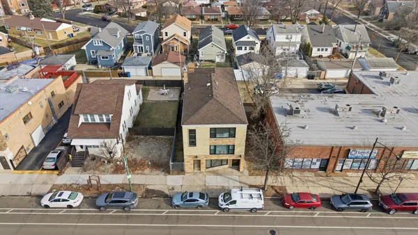 $2,400 | 5915 North Milwaukee Avenue, Unit 2, Chicago, IL 60646