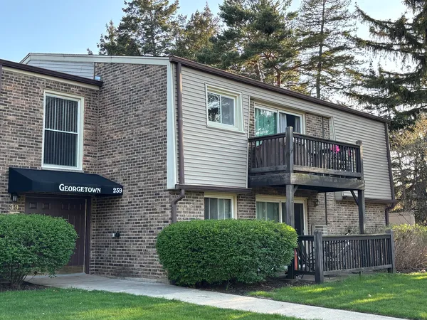 $159,999 | 239 West Cornell Avenue, Unit 102, Palatine, IL 60067