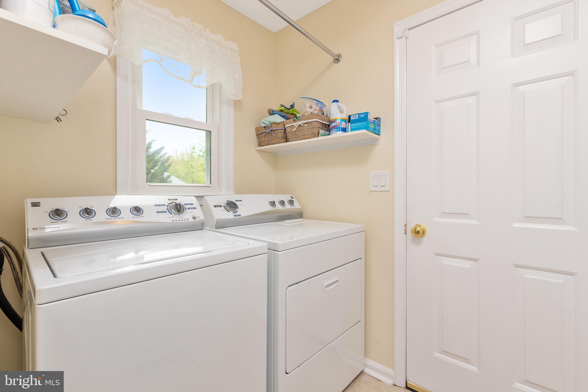 3203 Wordsworth Drive Riva, MD 21140 - Photo 27 of 37 Laundry / Mud room off two car garage