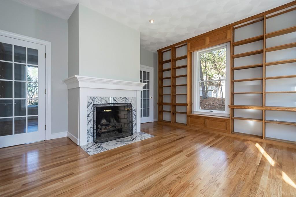 131 York Road Mansfield, MA 02048 - Photo 12 of 42 Gallery Image 12