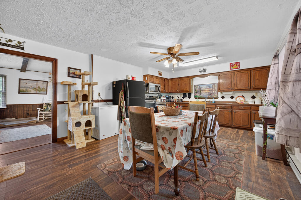2359 Byrnes Chapel Road Bland, VA 24315 - Photo 6 of 85 Gallery Image 6