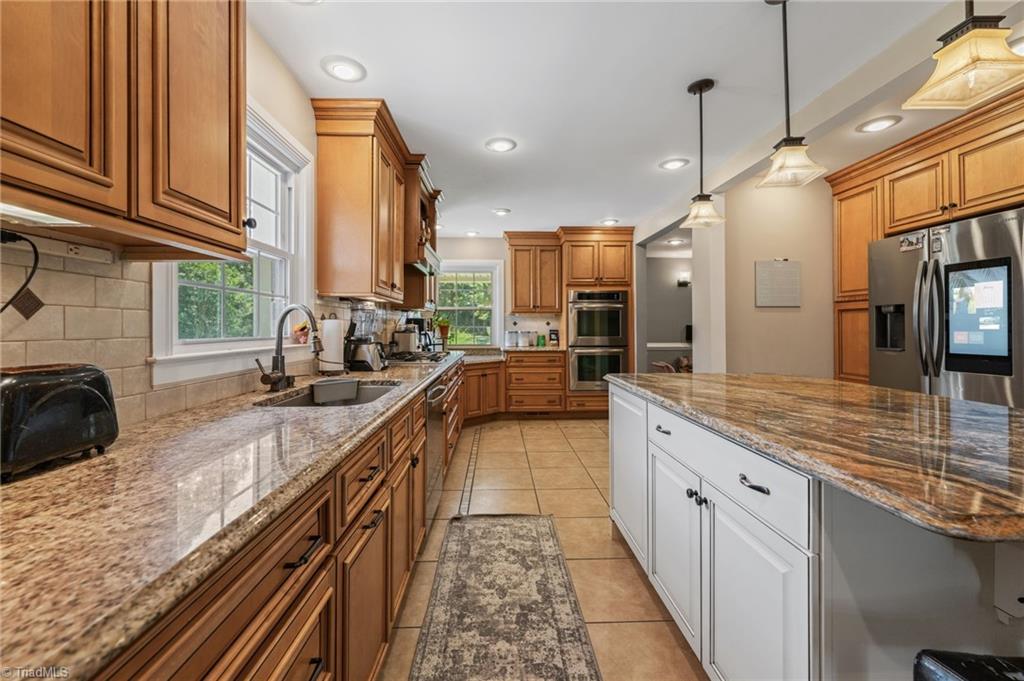 1625 Grooms Road Reidsville, NC 27320 - Photo 11 of 50 Gallery Image 11
