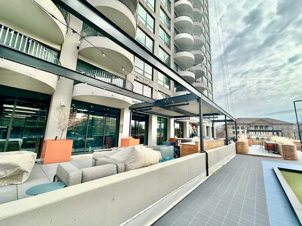 $2,300 | 2020 North Lincoln Park West, Unit 18B, Chicago, IL 60614