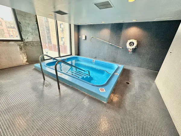$2,300 | 2020 North Lincoln Park West, Unit 18B, Chicago, IL 60614