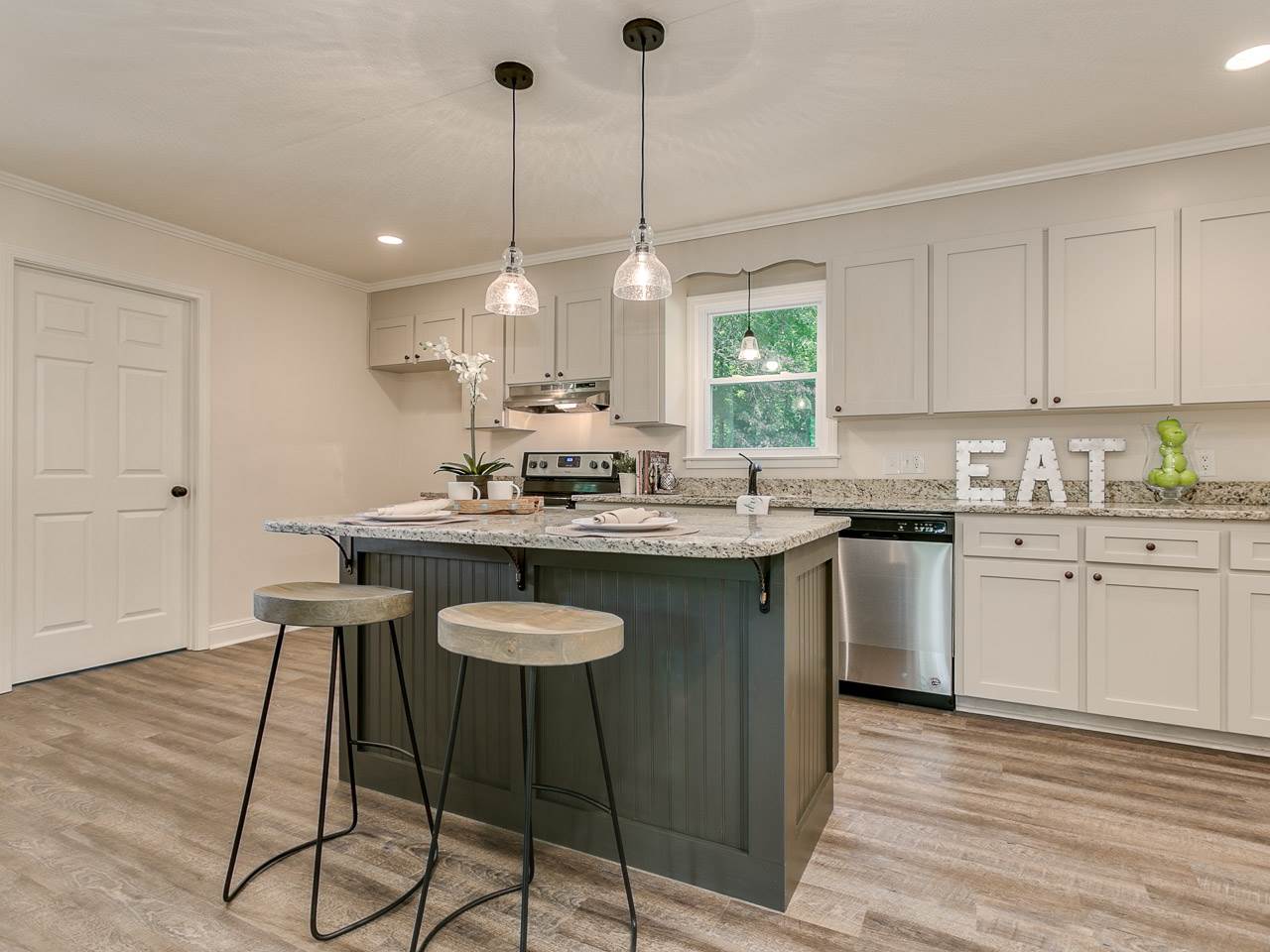 505 Timberlane Road Greer, SC 29651 - Photo 11 of 25 Gallery Image 11