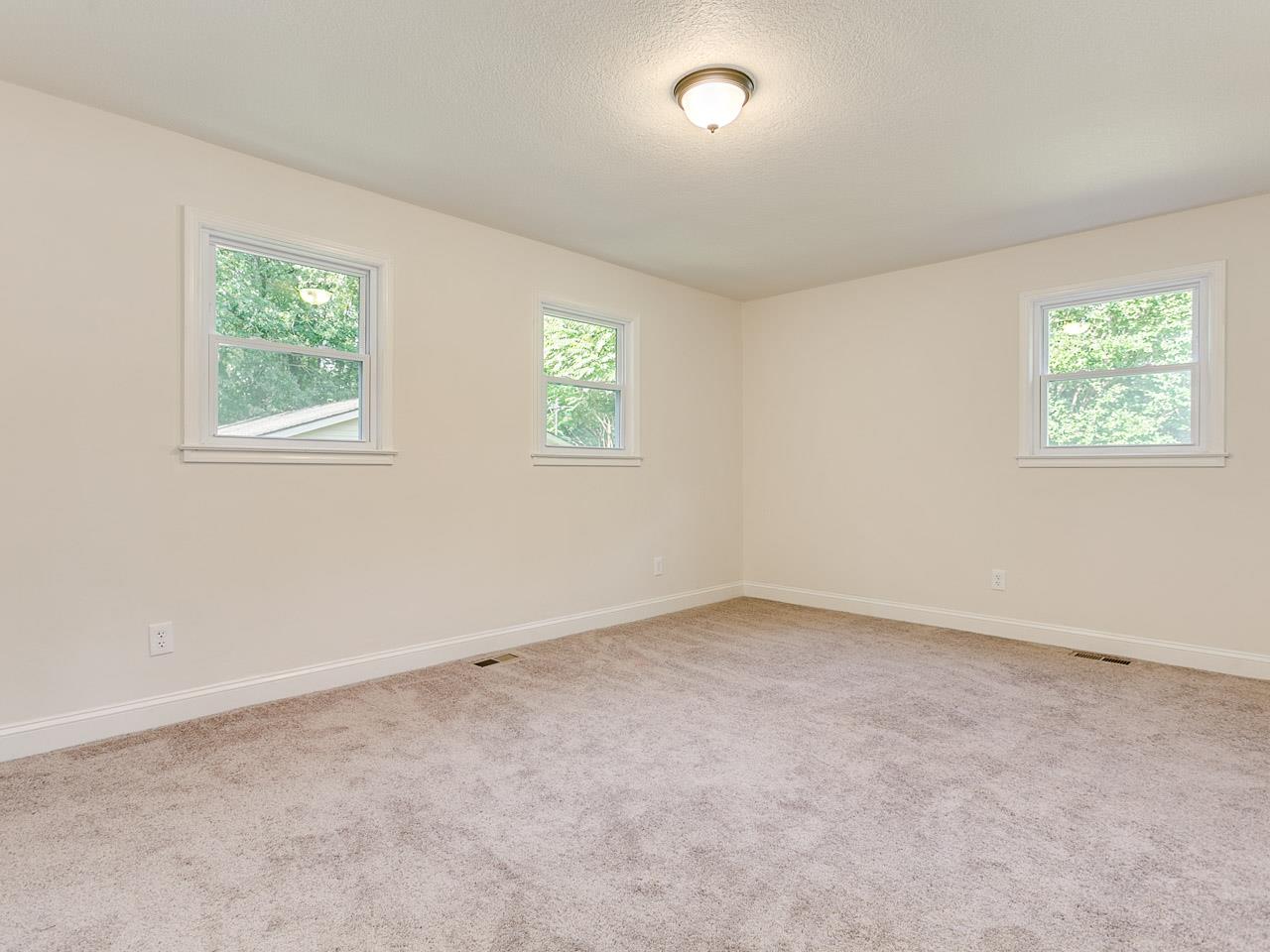 505 Timberlane Road Greer, SC 29651 - Photo 14 of 25 Gallery Image 14