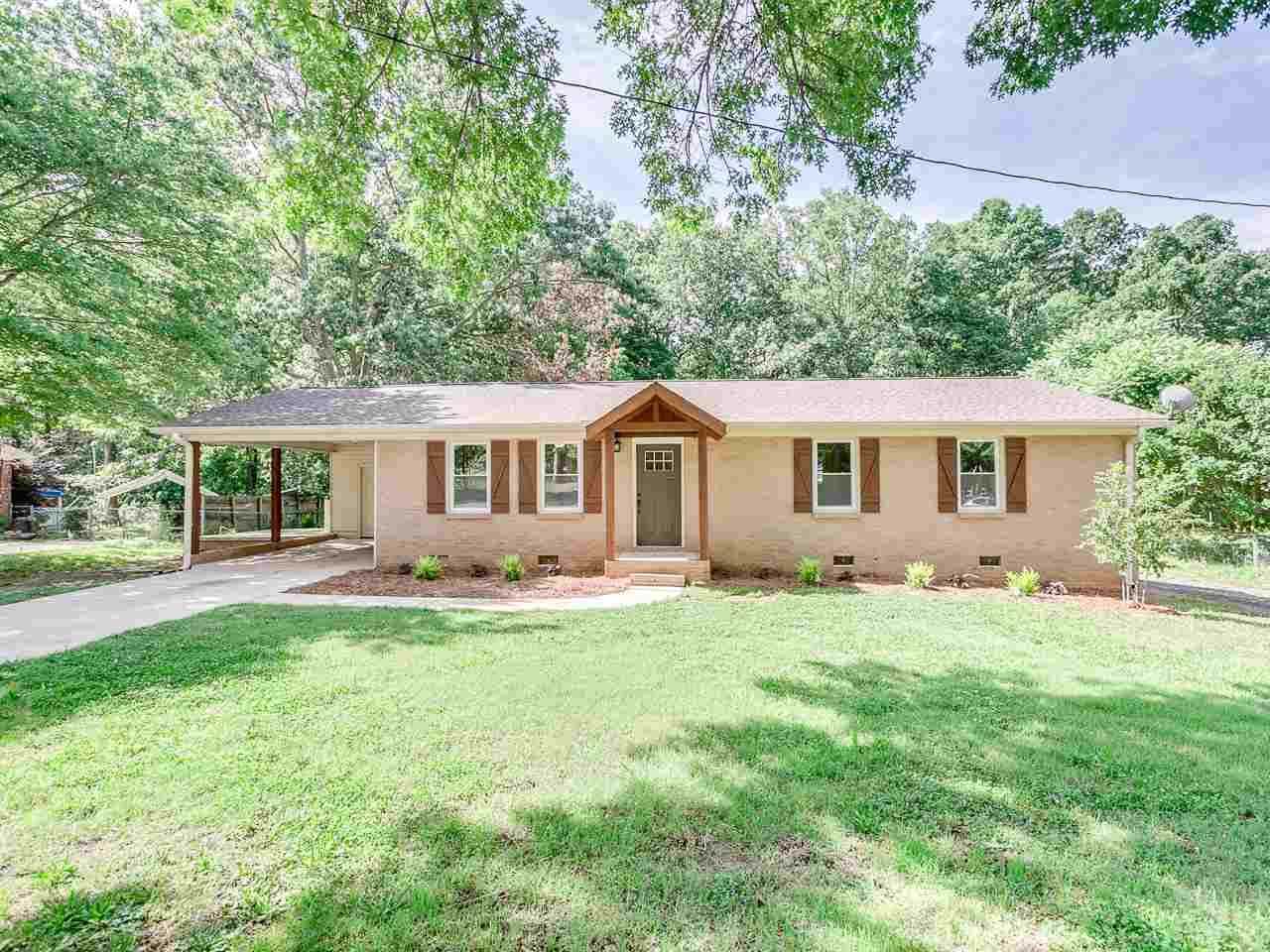 505 Timberlane Road Greer, SC 29651 - Photo 4 of 25 Gallery Image 4
