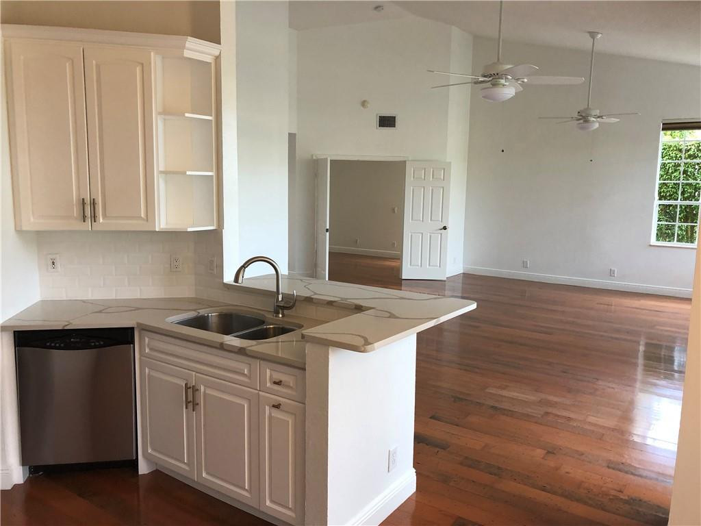 1290 Seabay Road Weston, FL 33326 - Photo 8 of 29 Photo 8