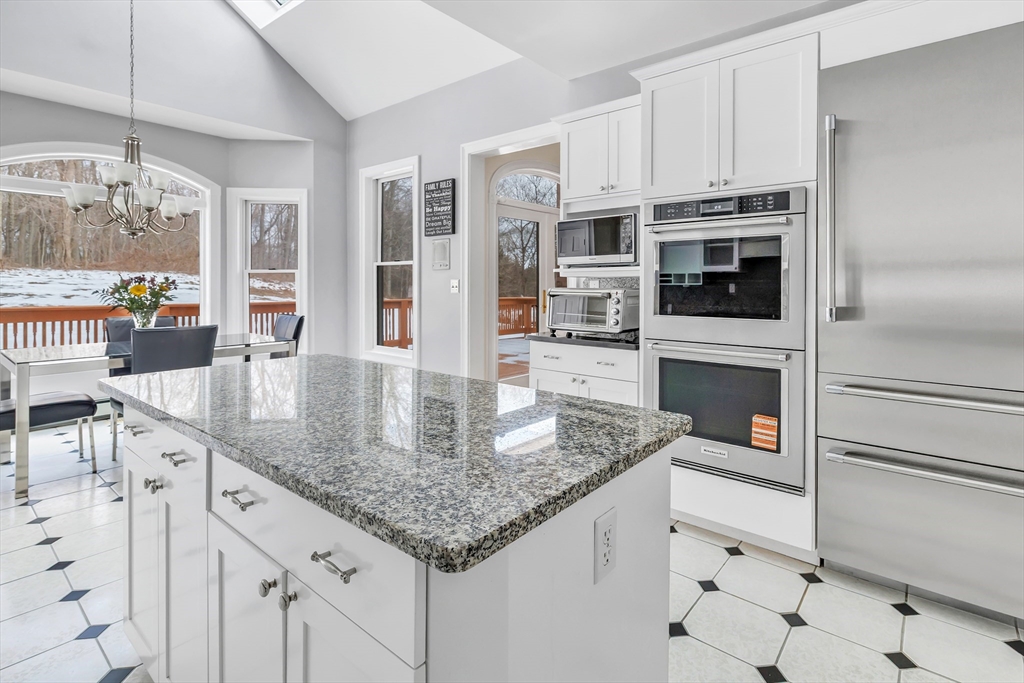 461 Amity Road Woodbridge, CT 06525 - Photo 13 of 13