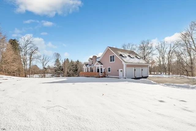 $1,395,000 | 461 Amity Road, Woodbridge, CT 06525