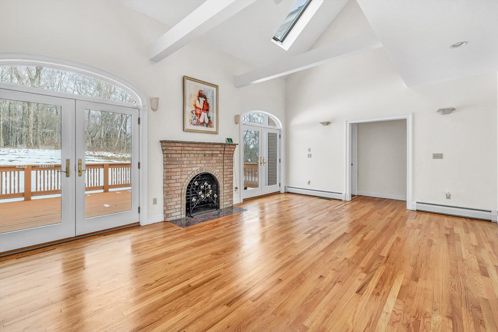 461 Amity Road Woodbridge, CT 06525 - Photo 10 of 13