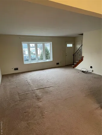 $5,250 | 400 Foch Boulevard, Mineola, NY 11501