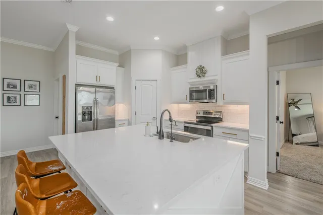 $489,999 | 3332 Hunters Crossing, Bryan, TX 77808