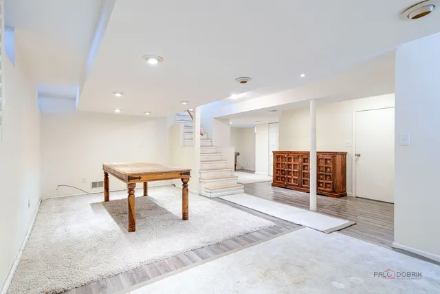 $339,000 | 225 Walker Place, Mundelein, IL 60060