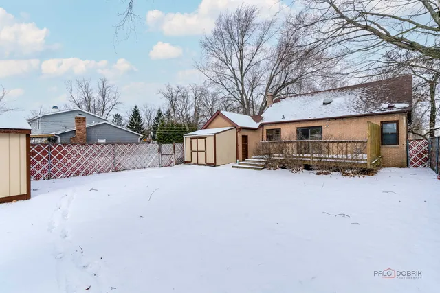 $339,000 | 225 Walker Place, Mundelein, IL 60060