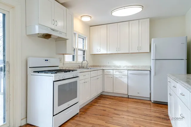 $339,000 | 225 Walker Place, Mundelein, IL 60060