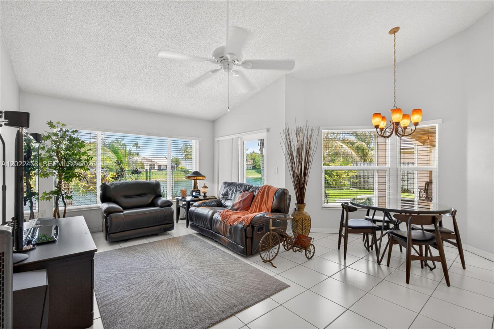 15891 Southwest 84th Street Miami, FL 33193 - Photo 4 of 65
