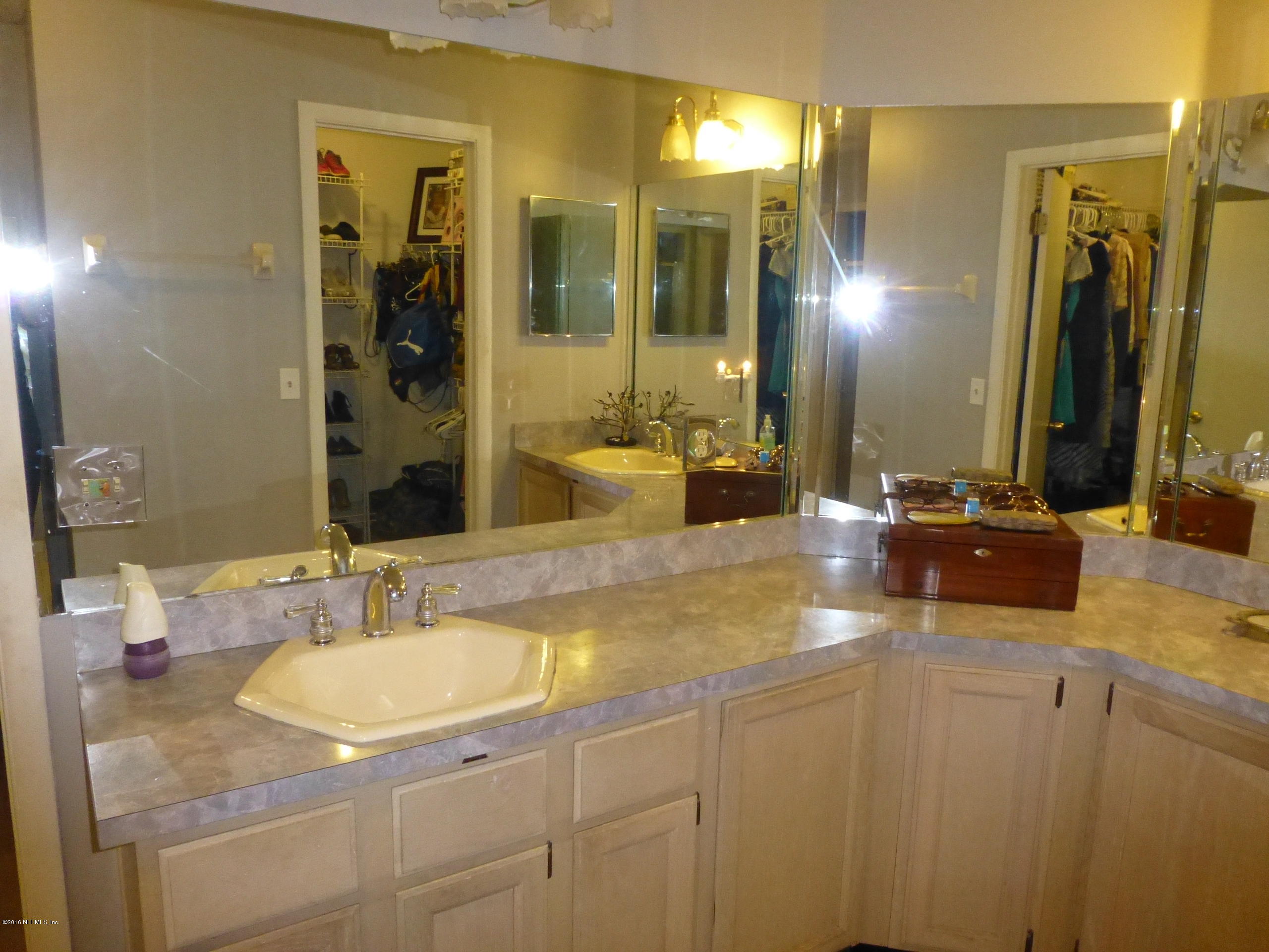 3668 Marbon Road Jacksonville, FL 32223 - Photo 15 of 27 Master Bath