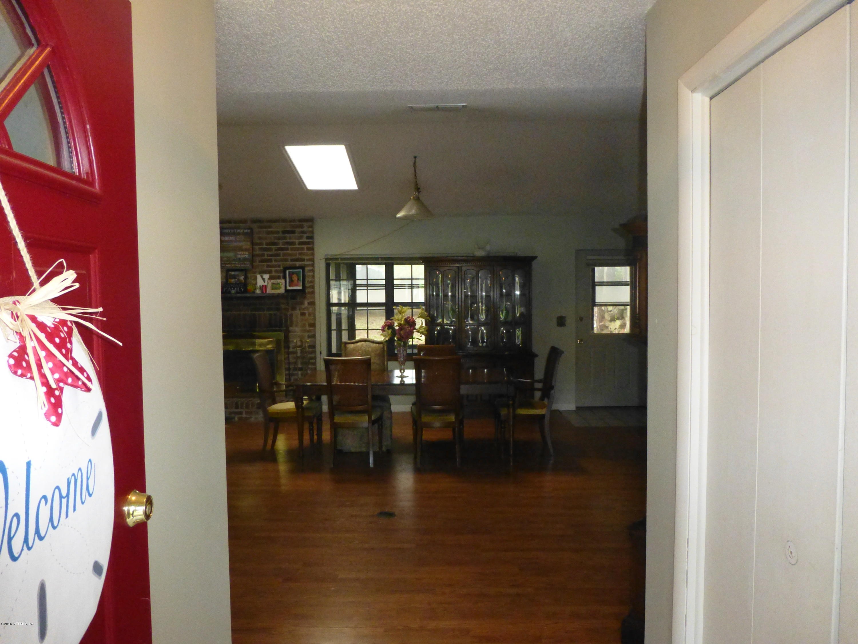3668 Marbon Road Jacksonville, FL 32223 - Photo 4 of 27 Entrance