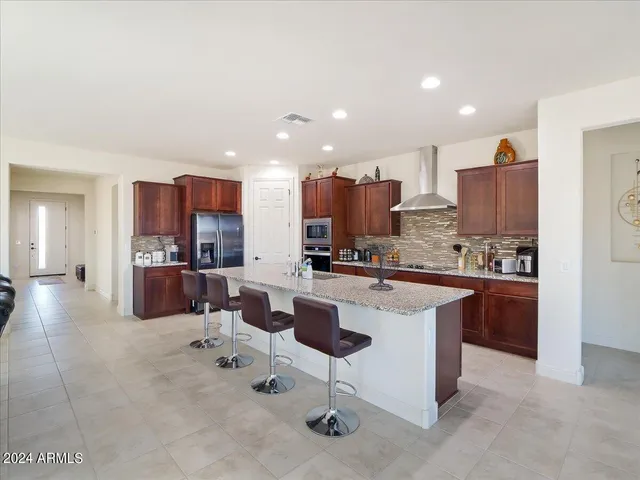 $2,900 | 5863 North 86th Lane, Glendale, AZ 85305