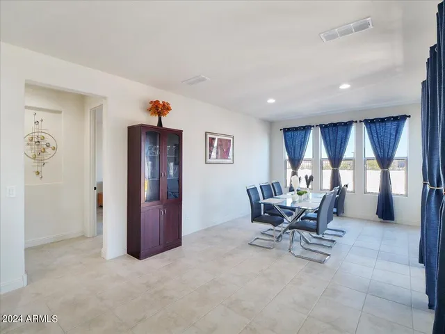 $2,900 | 5863 North 86th Lane, Glendale, AZ 85305