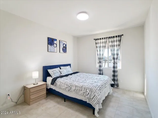 $2,900 | 5863 North 86th Lane, Glendale, AZ 85305