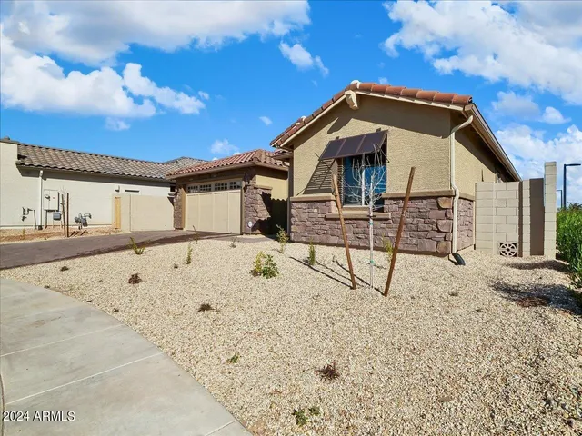 $2,900 | 5863 North 86th Lane, Glendale, AZ 85305