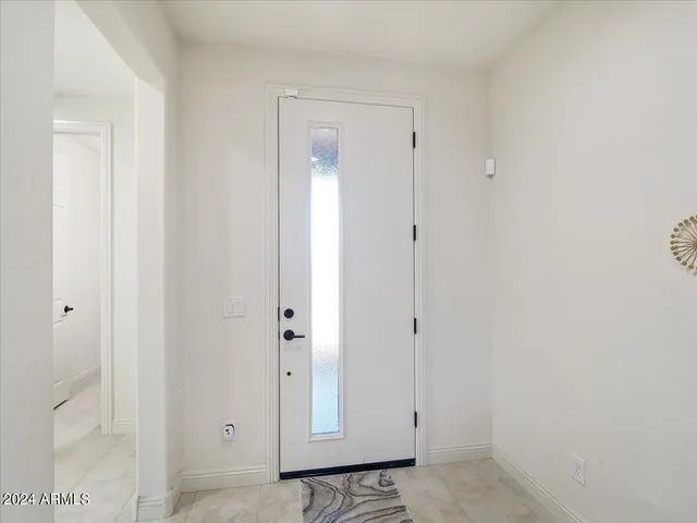 $2,900 | 5863 North 86th Lane, Glendale, AZ 85305