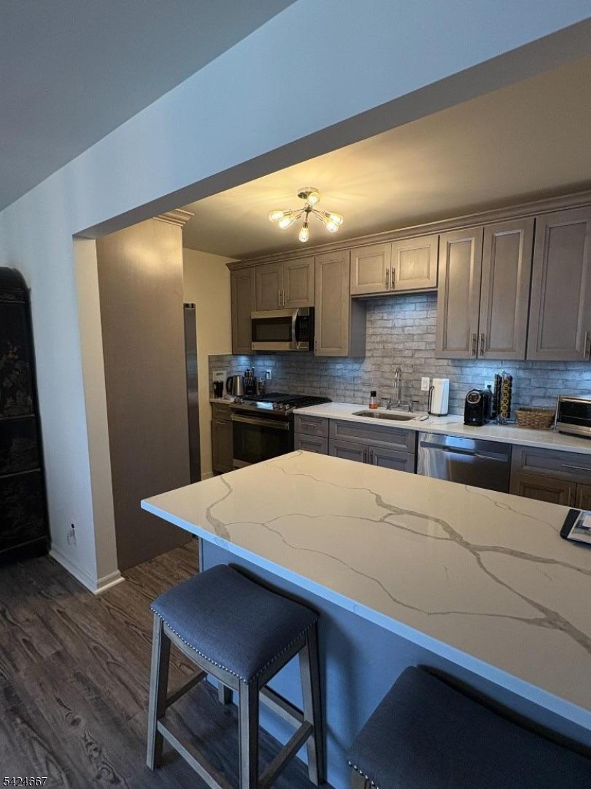 50 Lindsley Road, Unit 48 Cedar Grove, NJ 07009 - Photo 5 of 8