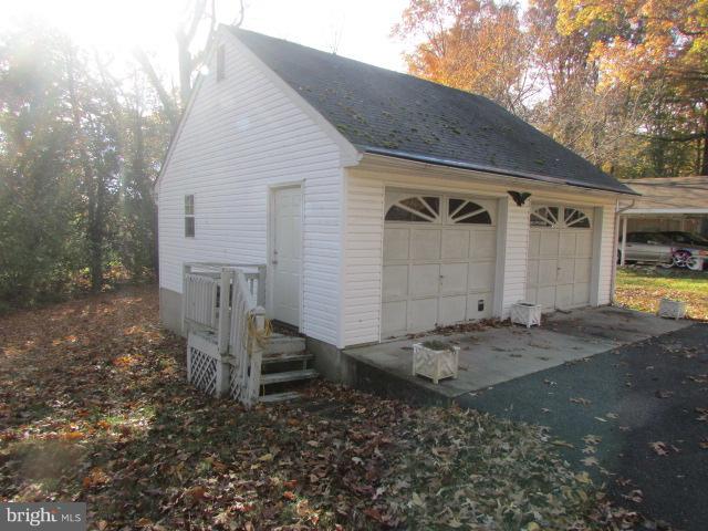 12210 Piscataway Road Clinton, MD 20735 - Photo 26 of 30 Exterior (Rear)