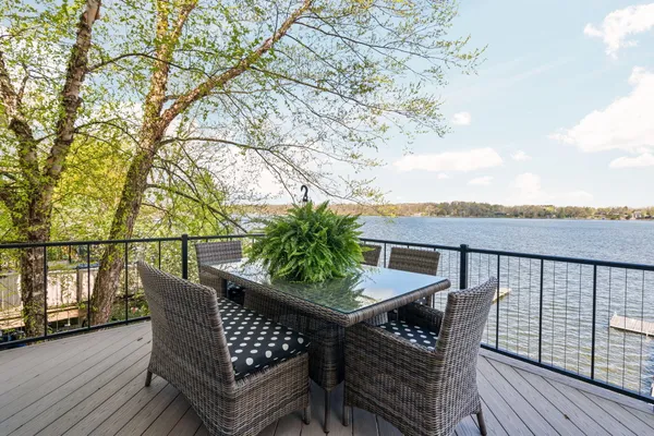 $1,250,000 | 13766 Rustic Drive, Gregory, MI 48137